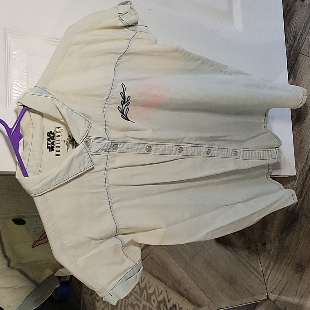 Star Wars BoxLunch Medium button down